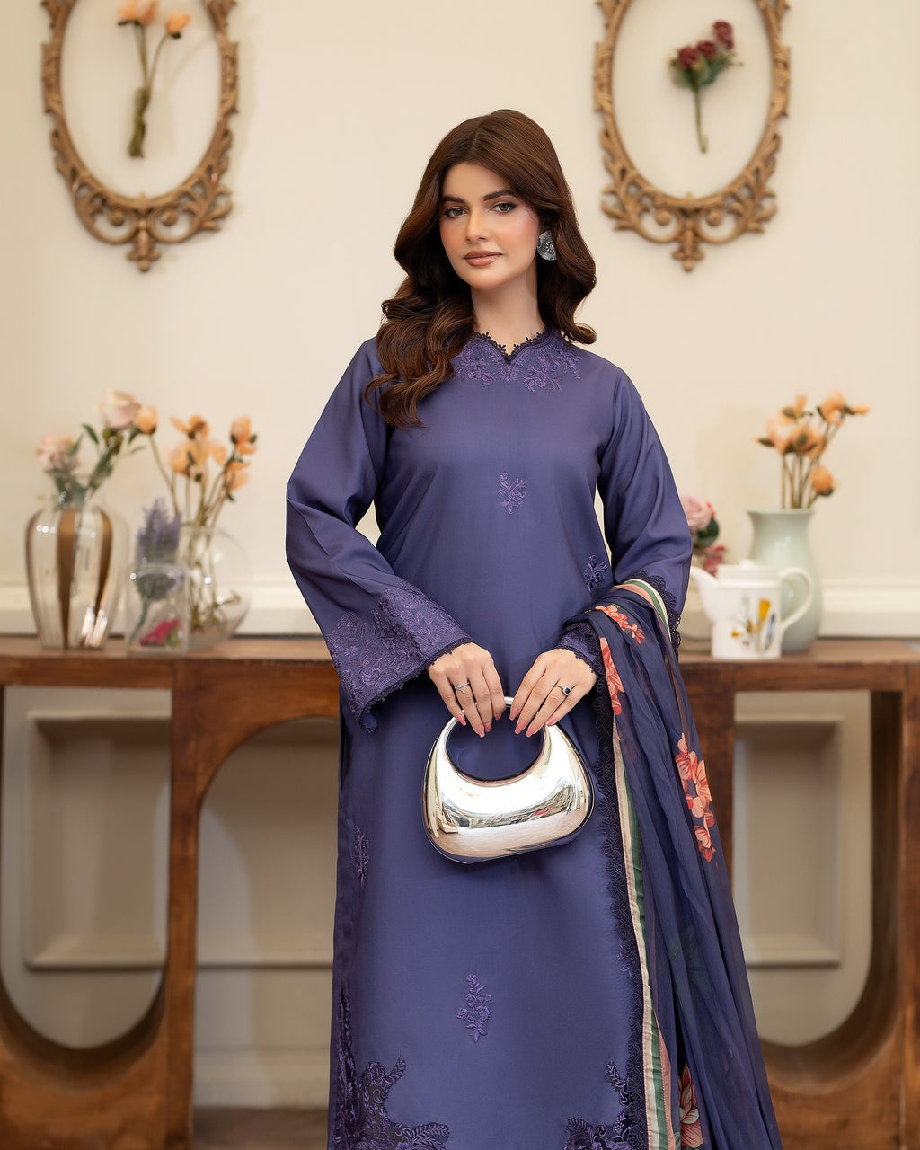 VIOLET BLOOM - NP 11